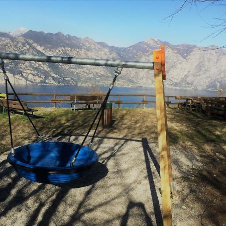 Apartamento La Casa Nel Bosco Malcesine Exterior foto