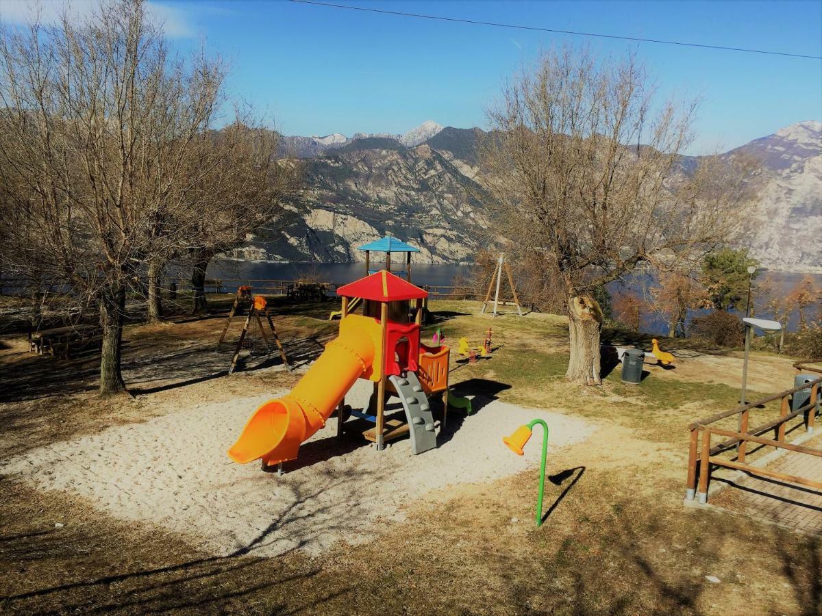 Apartamento La Casa Nel Bosco Malcesine Exterior foto