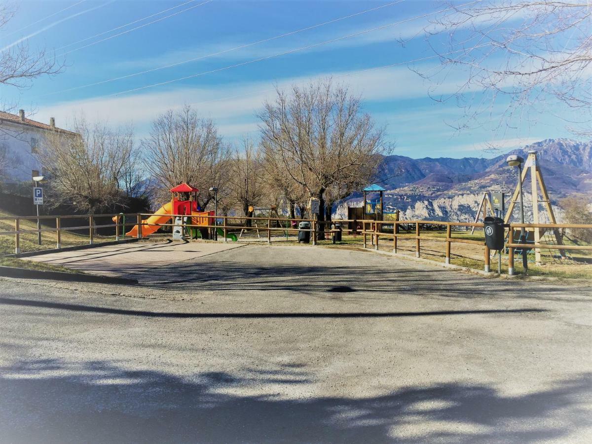 Apartamento La Casa Nel Bosco Malcesine Exterior foto